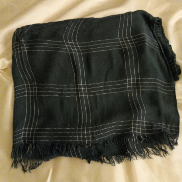 Women's blanked scarf - Picture 1 of 3